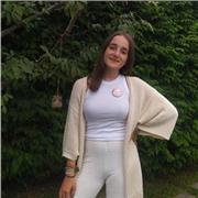 Experiencia de 13 años bailando (ballet, baile español y baile gallego) 
Bachillerato terminado
